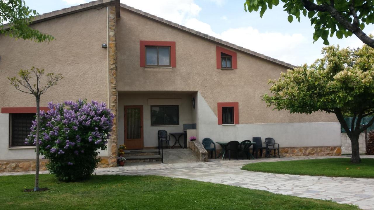 Casa Rural Las Tuyas En Segovia Palazuelos de Eresma ภายนอก รูปภาพ